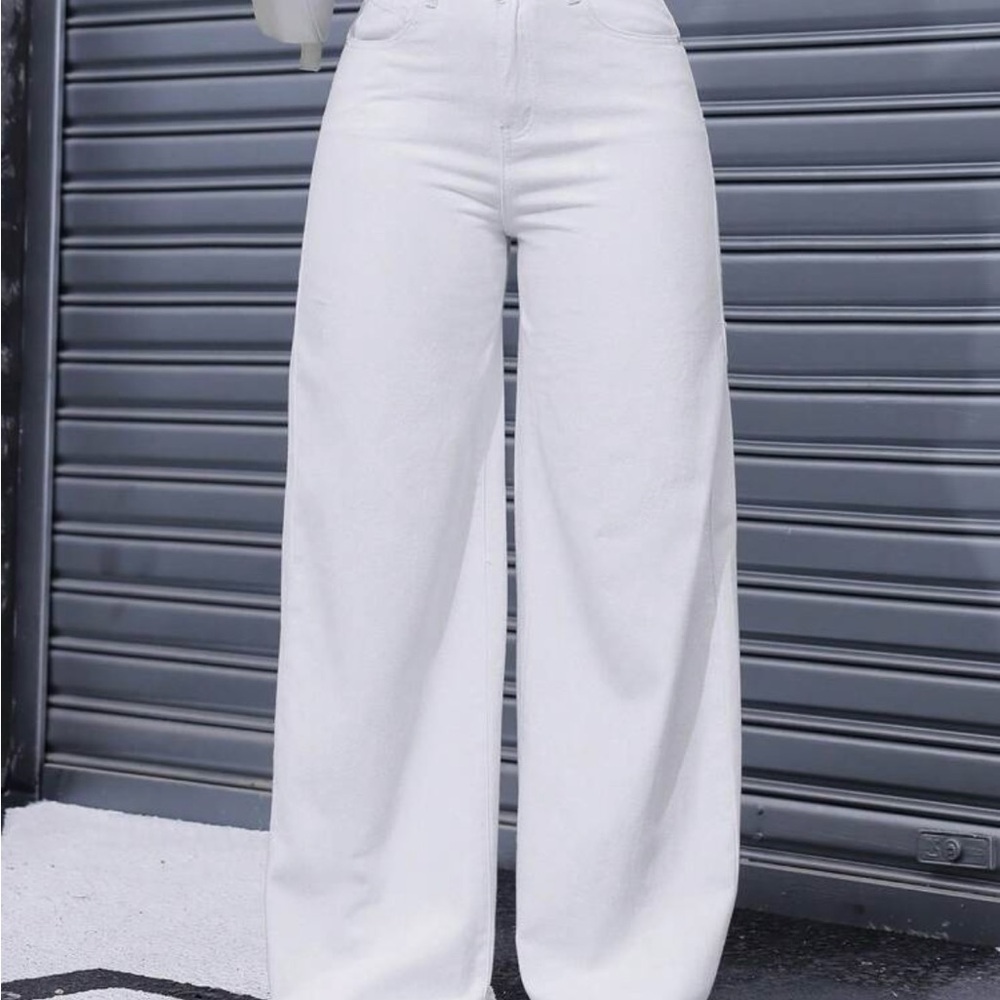 White Wide-Leg Jeans